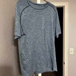 Lulu lemon shirt